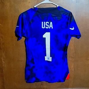 UNITED STATES WOMEN'S NATIONAL TEAM USA #1 USWNT NIKE SOCCER JERSEY NWT SMALL